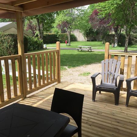 Camping De La Bonnette Caylus Екстериор снимка