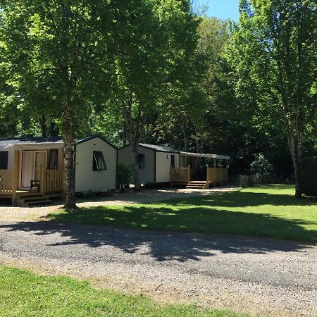Camping De La Bonnette Caylus Екстериор снимка