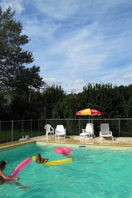 Camping De La Bonnette Caylus Екстериор снимка